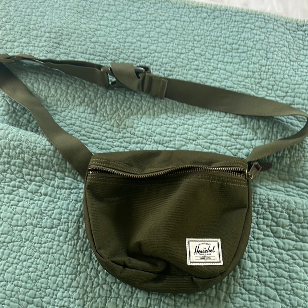 Herschel Supply Company Green Belt Bag Durable Fabric Adjustable Strap